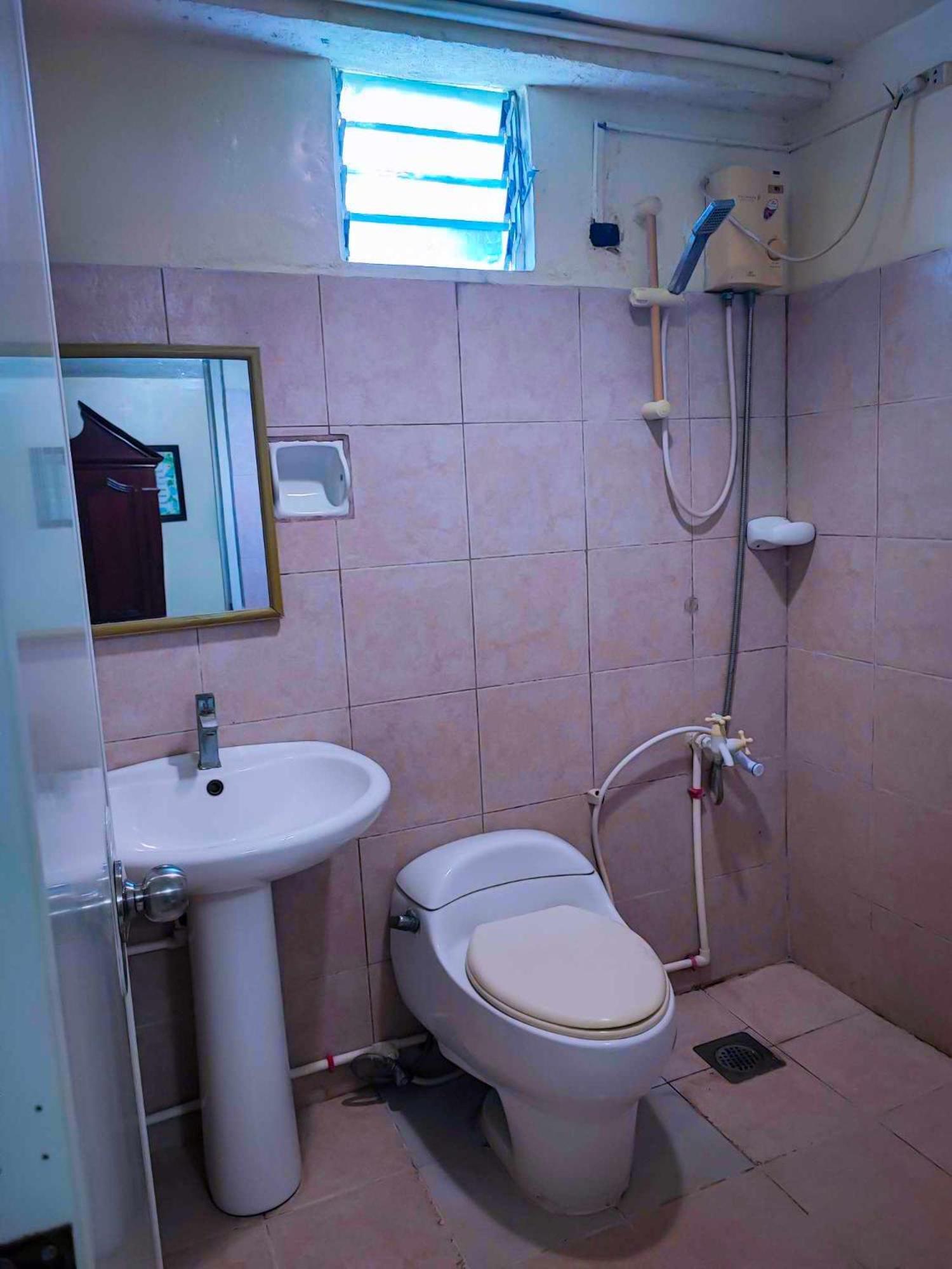 Goland Pension House & Dormitory By Sms Hospitality Cebu Bagian luar foto