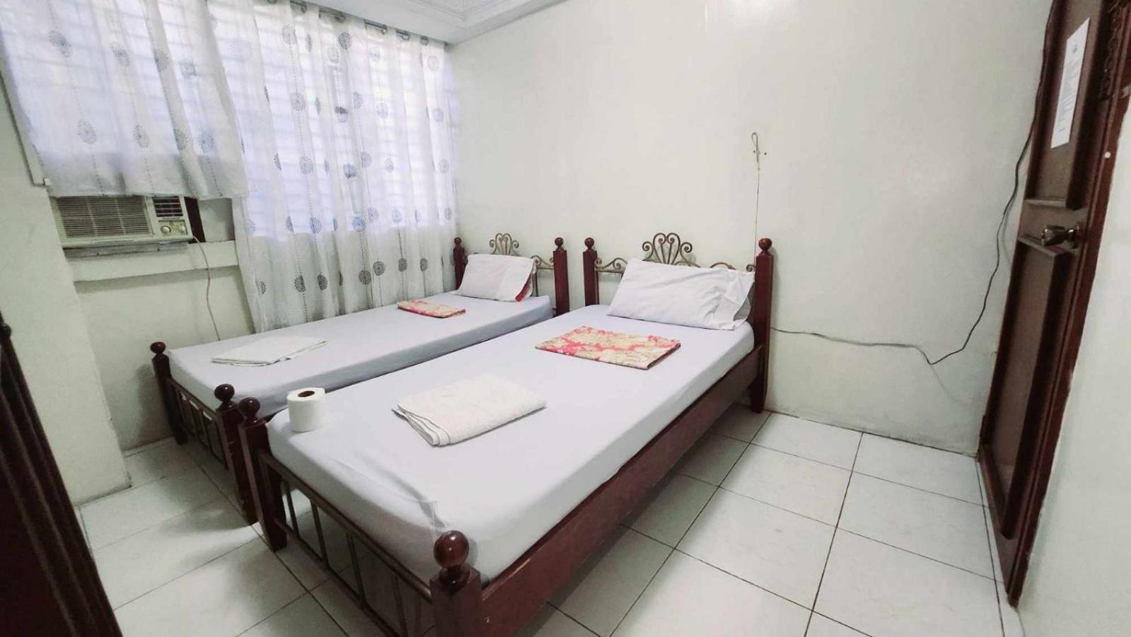 Goland Pension House & Dormitory By Sms Hospitality Cebu Bagian luar foto